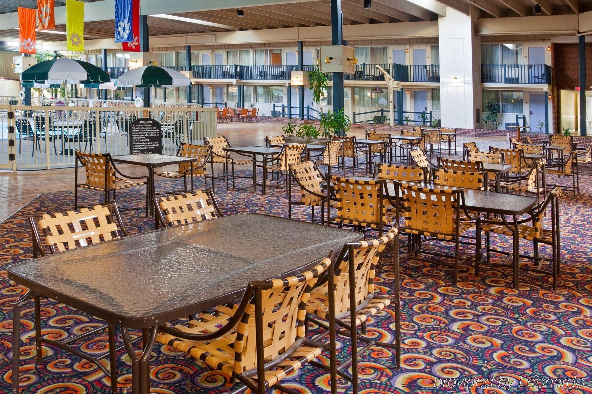 Ramada By Wyndham Uniontown Ξενοδοχείο Εστιατόριο φωτογραφία