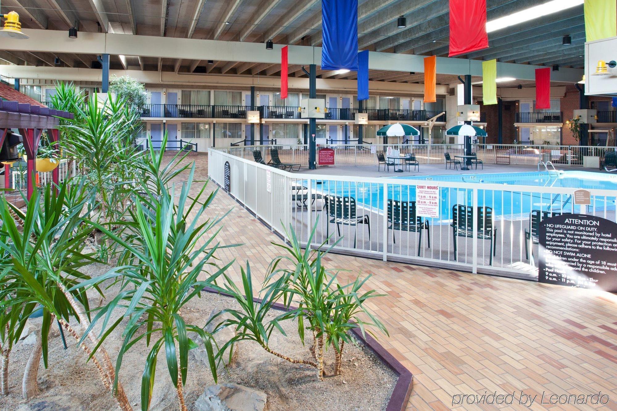 Ramada By Wyndham Uniontown Ξενοδοχείο Ανέσεις φωτογραφία
