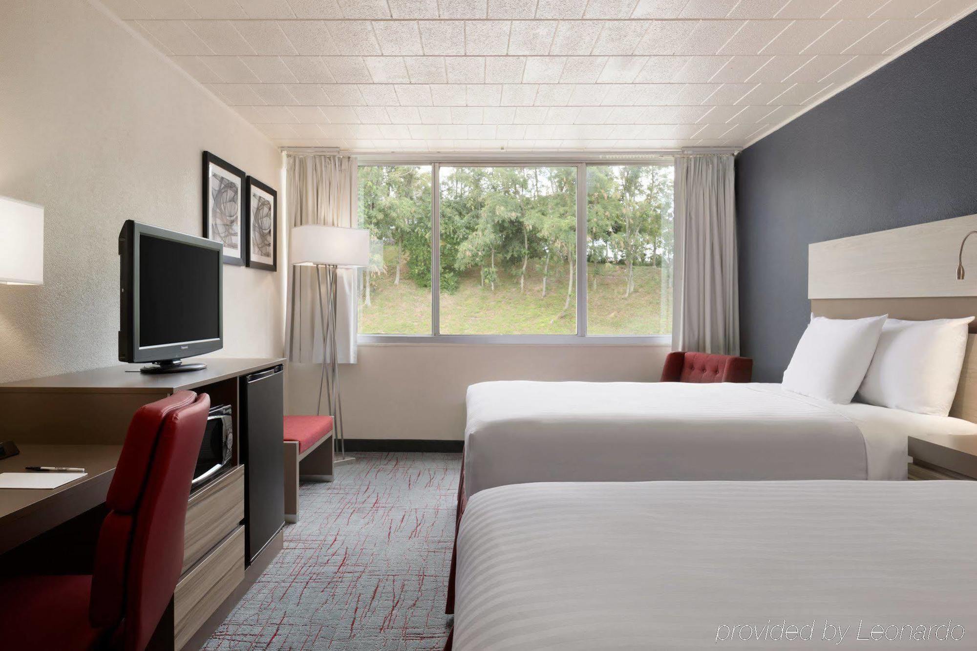 Ramada By Wyndham Uniontown Ξενοδοχείο Εξωτερικό φωτογραφία