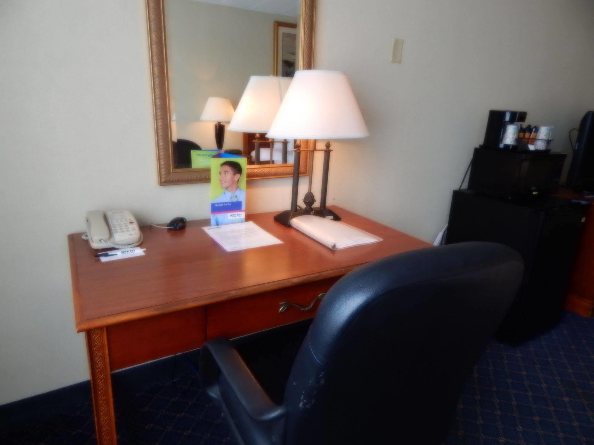 Ramada By Wyndham Uniontown Ξενοδοχείο Εξωτερικό φωτογραφία